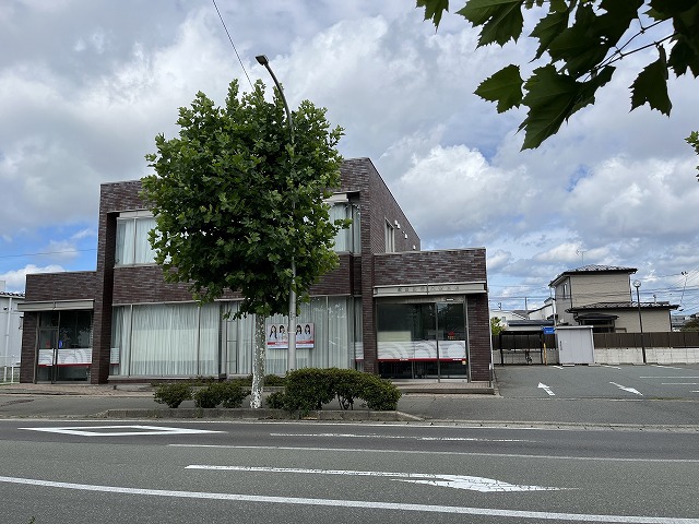 銀行　秋田銀行八橋支店（銀行）まで406m