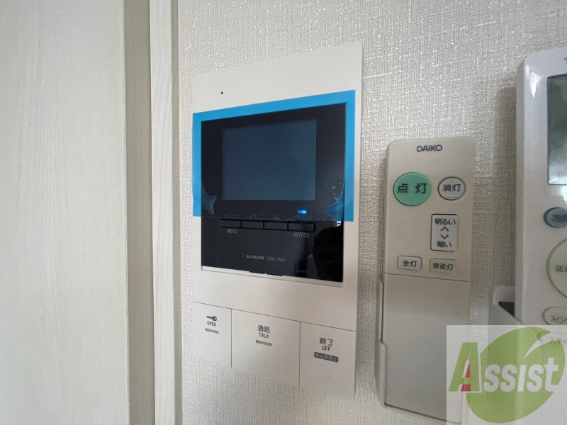 セキュリティ　ＴＶモニター付インターホンです。来客者の顔が見えるので安心！