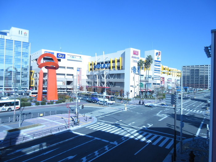 ショッピングセンター　ＰＬＡＴ　ＰＬＡＴ（ショッピングセンター）まで713m