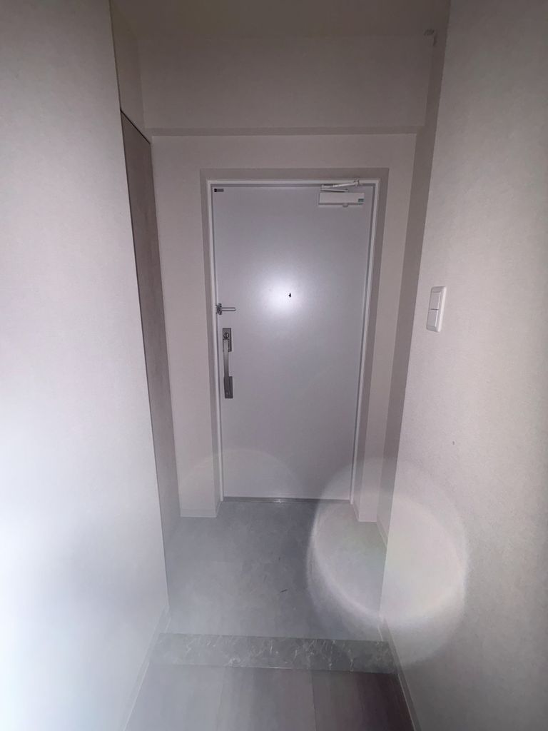 玄関　バス