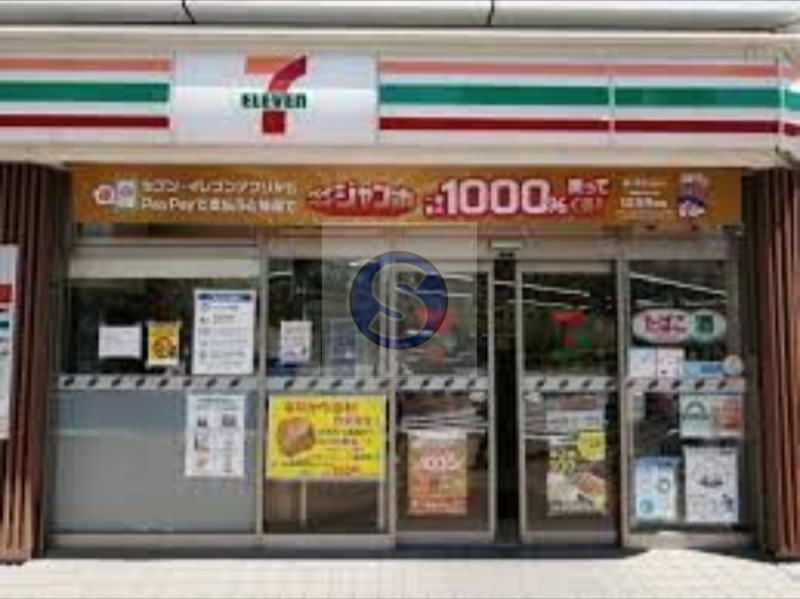 コンビニ　セブンイレブン西院駅北店（コンビニ）まで195m