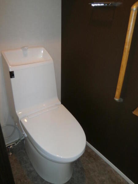 トイレ　トイレもきれいです