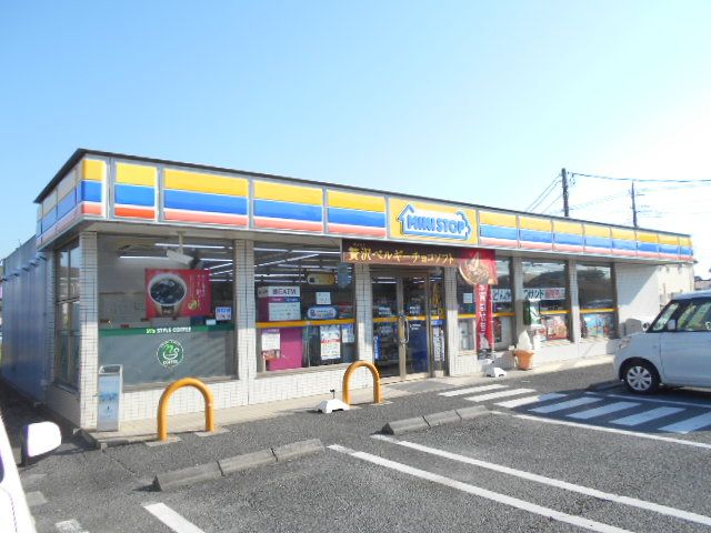 コンビニ　ミニストップ春日部前田店（コンビニ）まで392m