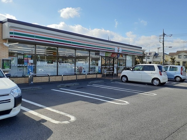 コンビニ　セブンイレブン竜ケ崎小柴店（コンビニ）まで630m