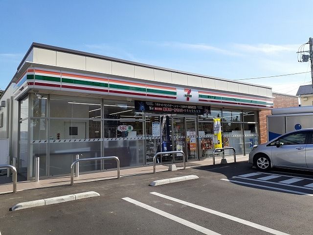 コンビニ　セブンイレブン簗瀬2丁目店（コンビニ）まで300m