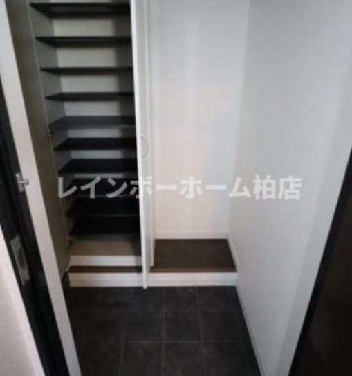 収納　別部屋。参考写真。