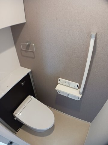 トイレ　清潔感のあるトイレです