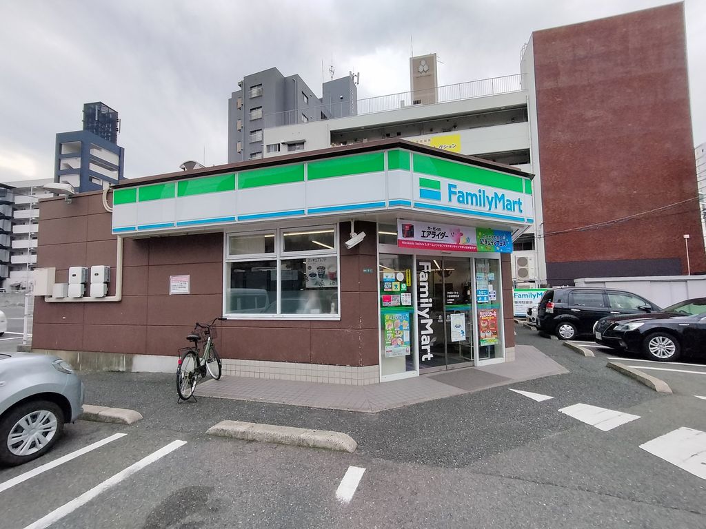 コンビニ　ファミリーマート 小倉城野駅北店（コンビニ）まで1410m