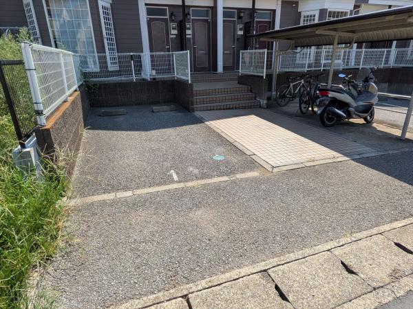 駐車場　駐車場