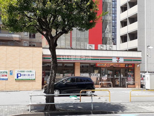 コンビニ　セブンイレブン歌舞伎町2丁目店（コンビニ）まで535m
