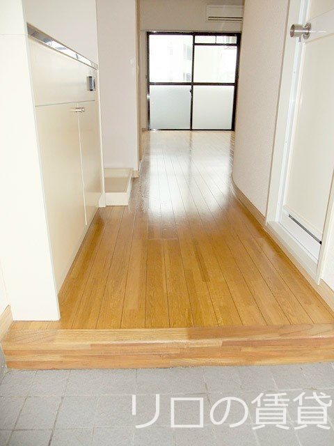 玄関　別号室
