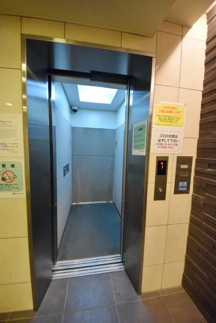 エントランス　★エレベーターです★