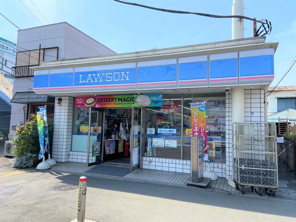 コンビニ　ローソン西横浜駅前店（コンビニ）まで162m