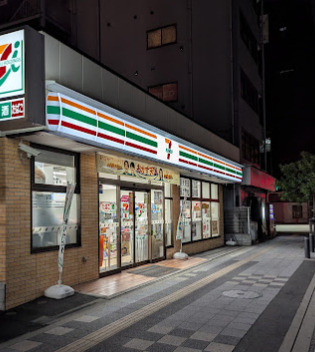 コンビニ　セブンイレブン 墨田タワービュー通り店（コンビニ）まで331m