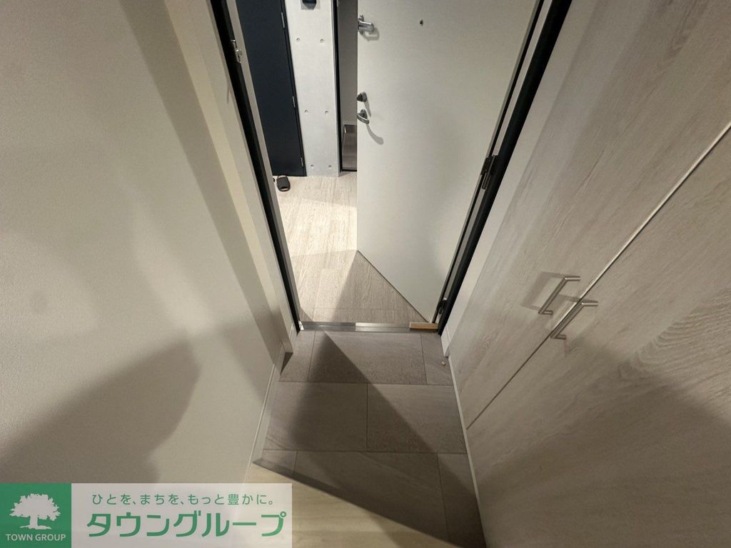 ヴィスタ中野坂上の玄関写真