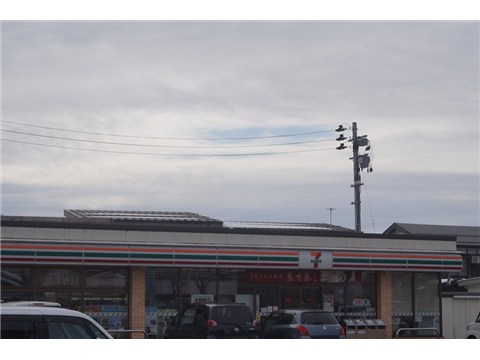 コンビニ　セブンイレブン（コンビニ）まで400m