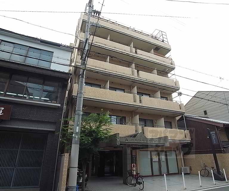 DETOM-1烏丸二条の外観写真