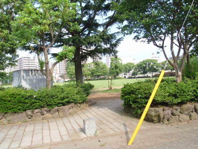 公園　見附台広場（公園）まで392m
