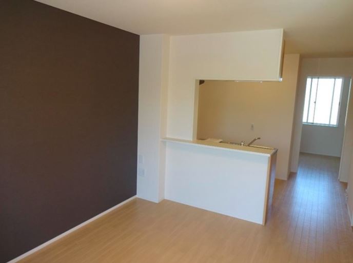 ＪＲ筑豊本線 二島駅 徒歩9分 2階建 築8年の居間写真