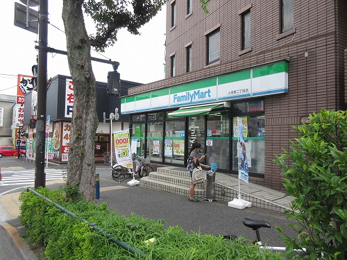 コンビニ　ファミリーマート 小茂根二丁目店（コンビニ）まで373m
