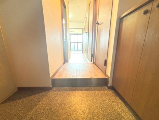 玄関　詳細は、RISUMO江坂本店までお問合せください♪