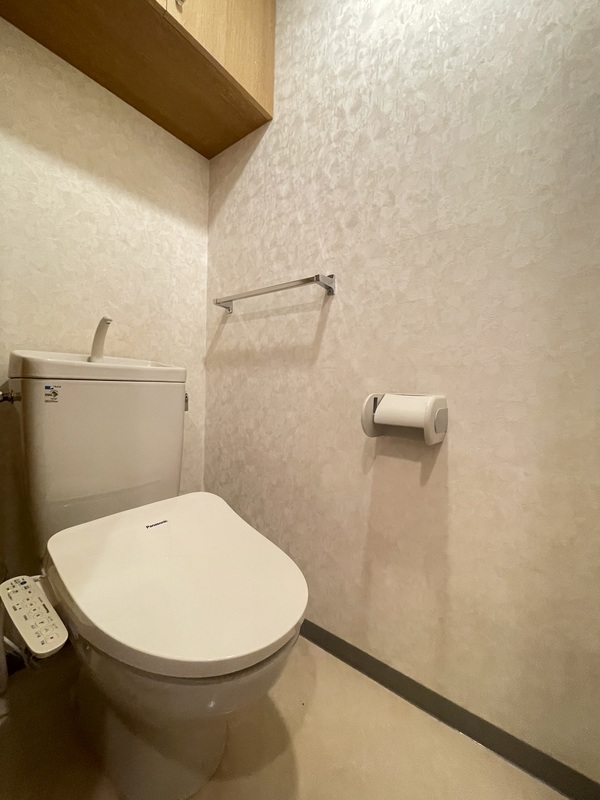 岸根公園駅前UUビルのトイレ写真