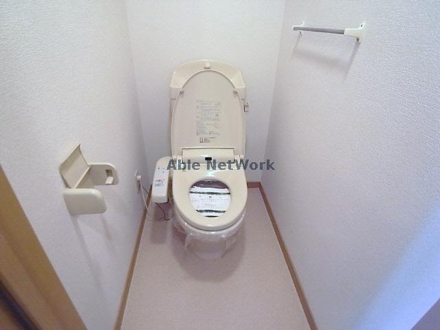 岐阜市 6階建 築23年のトイレ写真