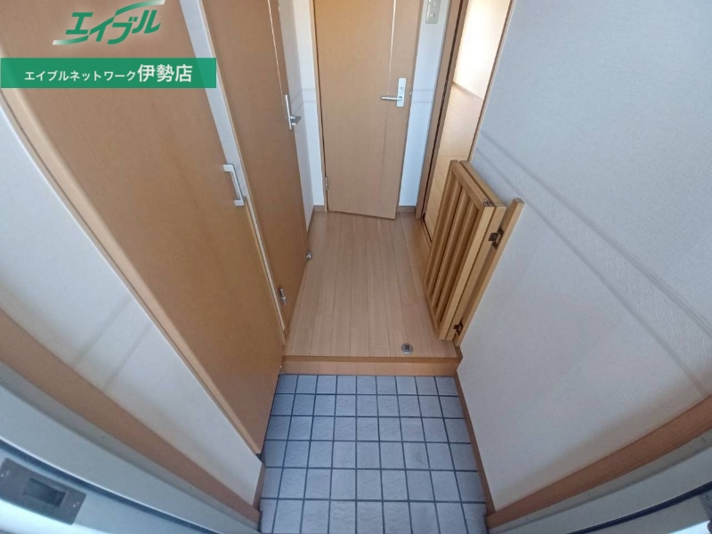 マエストロ伊勢の玄関写真