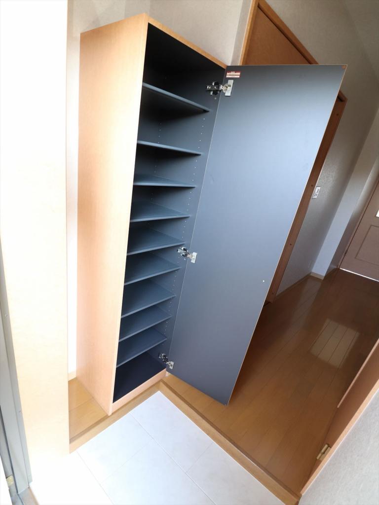 玄関　シューズボックス