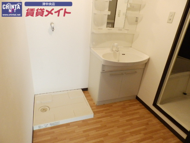 洗面設備　同物件別室画像