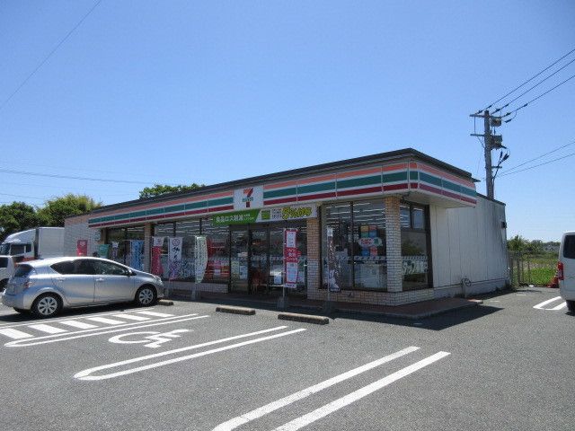 コンビニ　セブンイレブン（コンビニ）まで640m