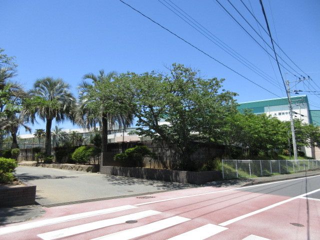 中学校　腹栄中学校（中学校）まで1300m