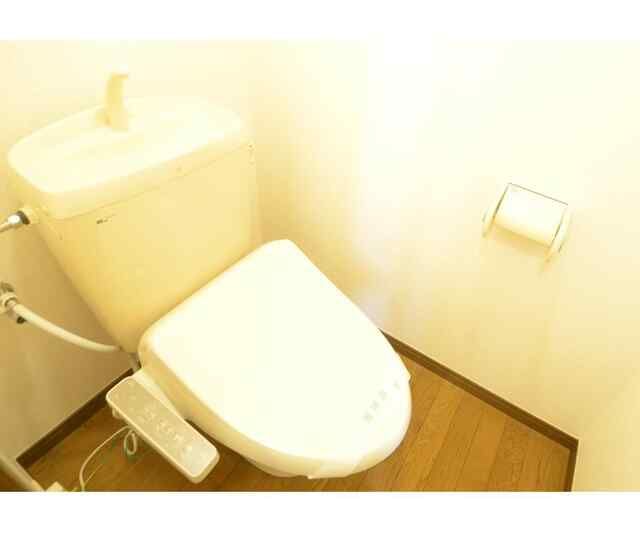 トイレ　落ち着いたトイレです