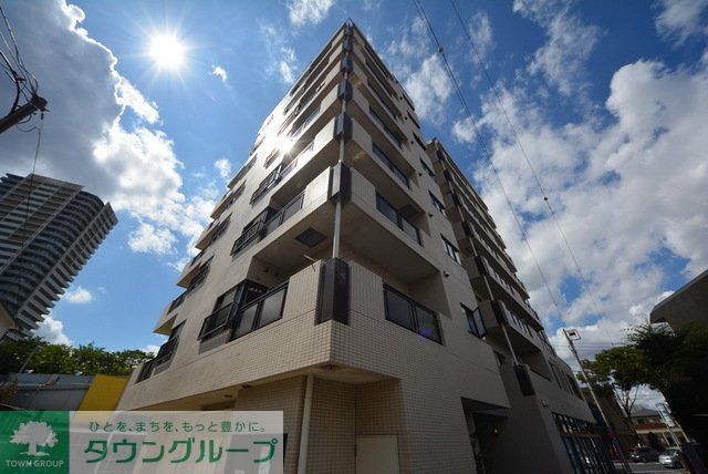 建物外観　★駅徒歩６分★