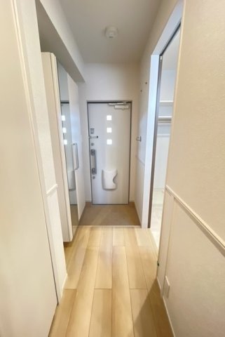ＪＲ横浜線 橋本駅 バス乗車時間：14分 最寄りバス停で下車 徒歩2分 2階建 築6年の玄関写真
