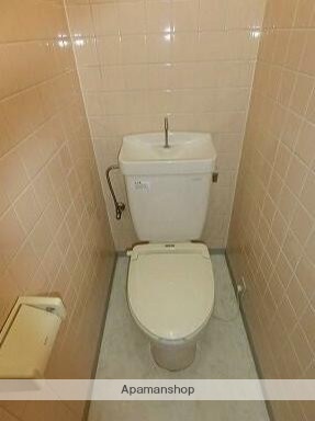 京急本線 京急鶴見駅 徒歩1分 9階建 築35年のトイレ写真