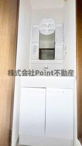 地下鉄長堀鶴見緑地線 西大橋駅 徒歩3分 13階建 築24年の内装写真