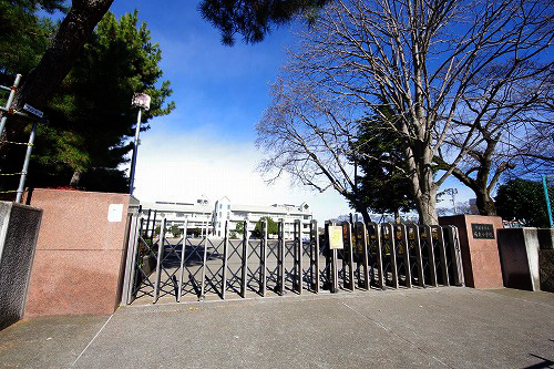 小学校　宇都宮市立陽東小学校（小学校）まで627m