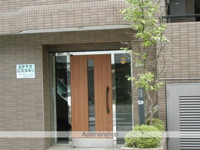 菱和パレス三軒茶屋の外観写真
