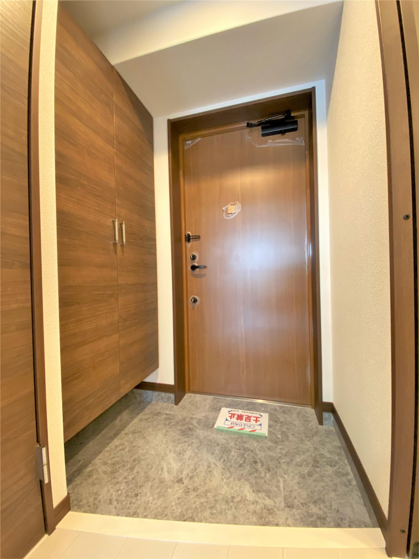玄関　※同仕様写真