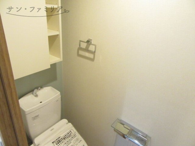 トイレ　同一物件別部屋写真