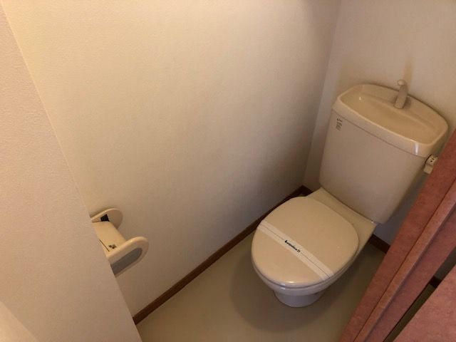 トイレ　※類似物件の写真となります。イメージ、現状優先。