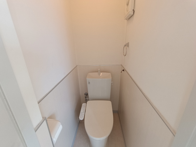 広島電鉄宇品線 日赤病院前駅 徒歩10分 4階建 築55年のトイレ写真
