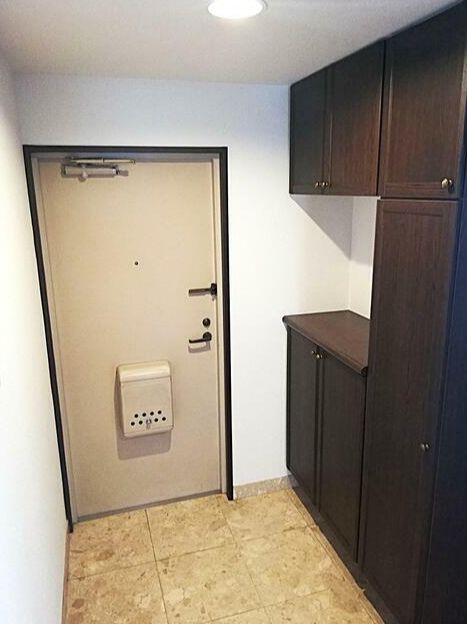 玄関　別号室参考写真です。