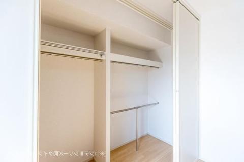 ＪＲ奈良線 ＪＲ小倉駅 徒歩11分 3階建 築8年の内装写真