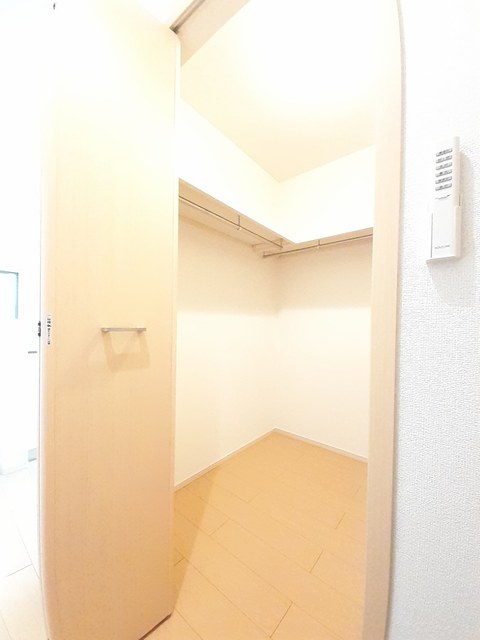 ＪＲ信越本線 直江津駅 徒歩12分 2階建 築13年の内装写真