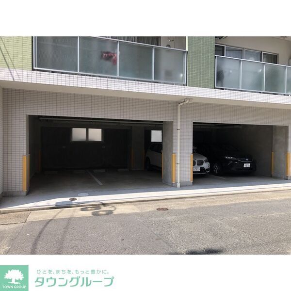 駐車場　駐車場