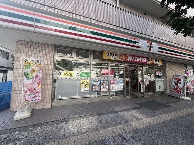コンビニ　セブンイレブン杉並高円寺南２丁目（コンビニ）まで307m