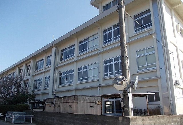 その他　今治市立日高小学校まで450m