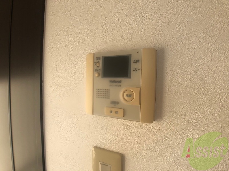 セキュリティ　ＴＶモニター付インターホンです。来客者の顔が見えるので安心！
